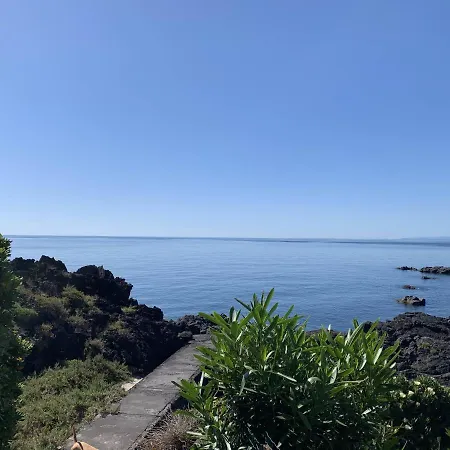 Attico Con Discesa A Mare Privata Сasa de vacaciones *
